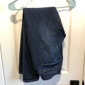 Low rise skinny jeans